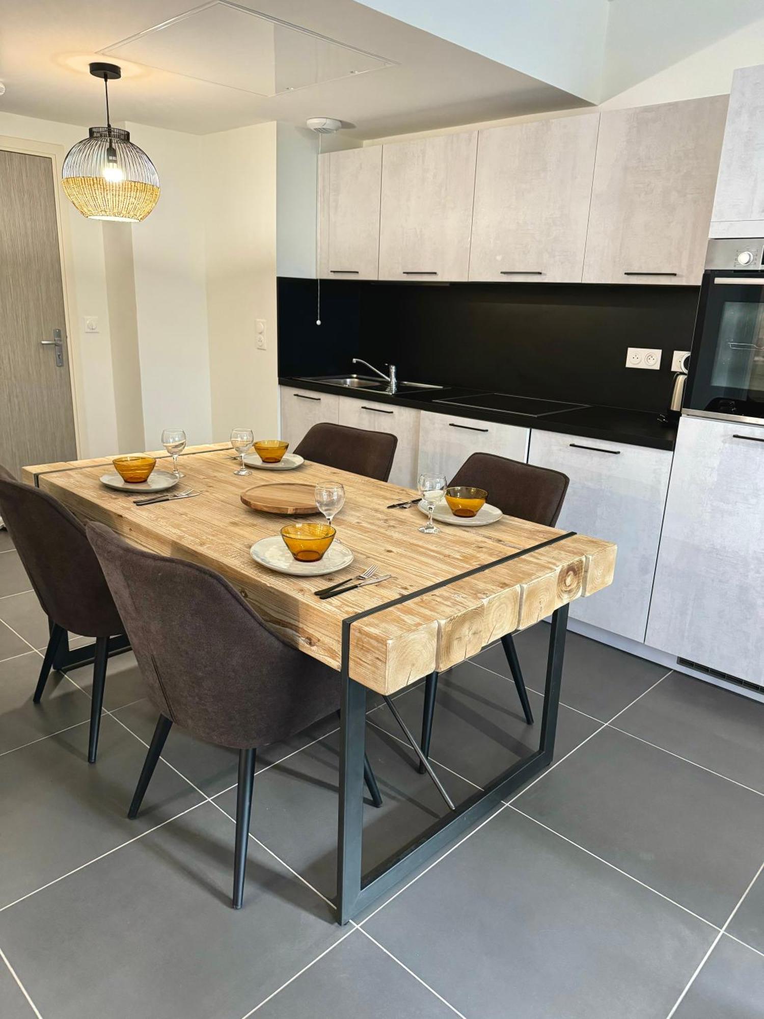 Apartment Superbe T2 Dans Avec Piscine Chauffee *